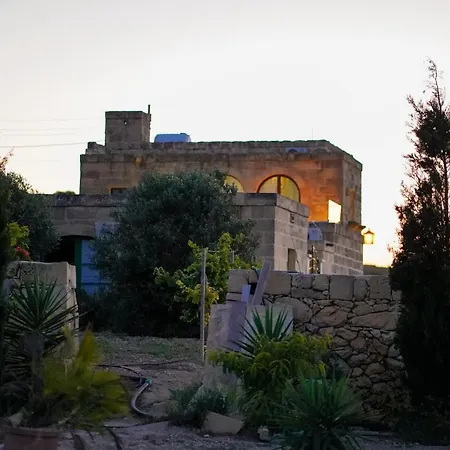 Nyaraló Sant Anton Tal-qabbieza Kerċem