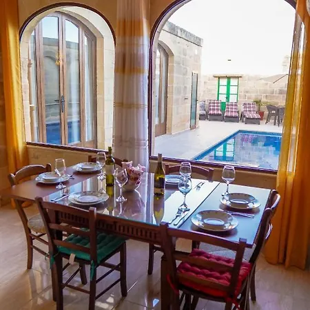Sant Anton Tal-qabbieza * Kercem