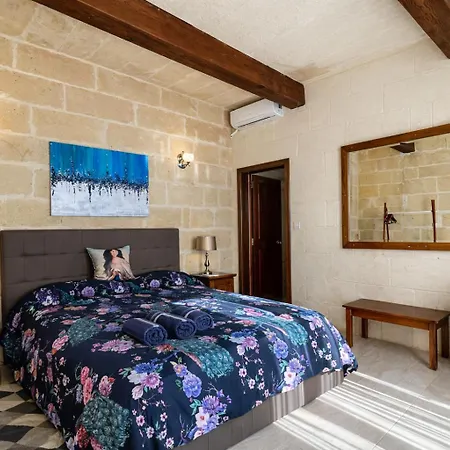 Sant Anton Tal-qabbieza Holiday home *